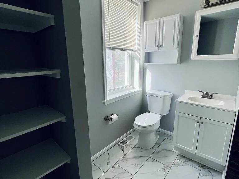 837 Hollins St #3A — Photo 10