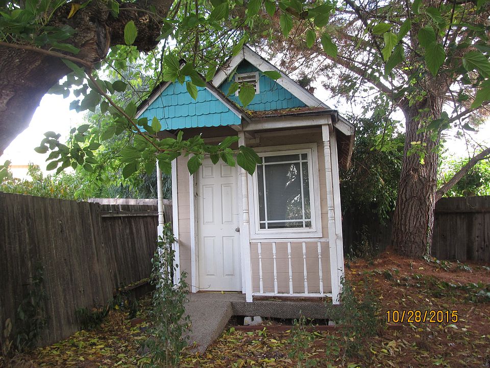 2nd image of 2347 Donna Maria Way