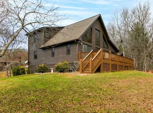 215 Chinquapin Ln, Murphy, NC 28906
