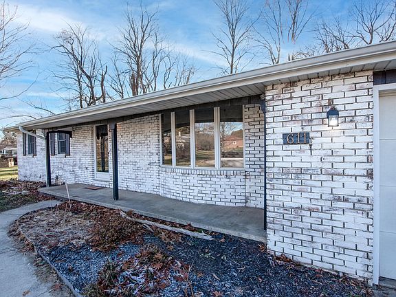3rd image of 611 Bayberry Ct