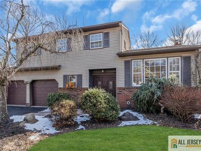 7 Nightingale St, Edison, NJ, 08820