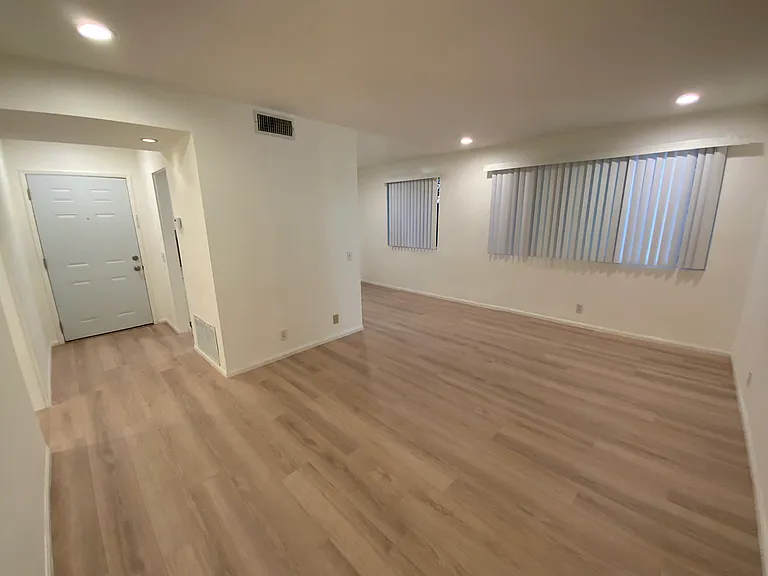 13527 Rye St #1 — Photo 1