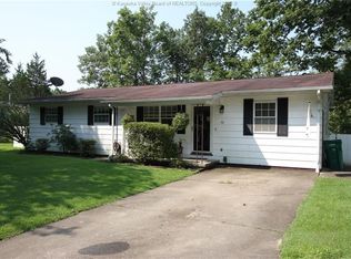 53 Bryn Mawr Way, Culloden, WV 25510