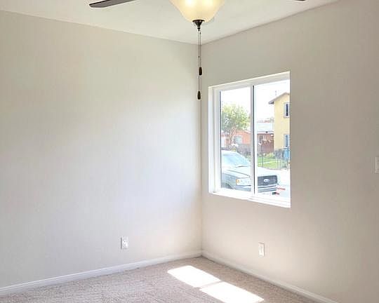 5th image of 8833 Mary Ave