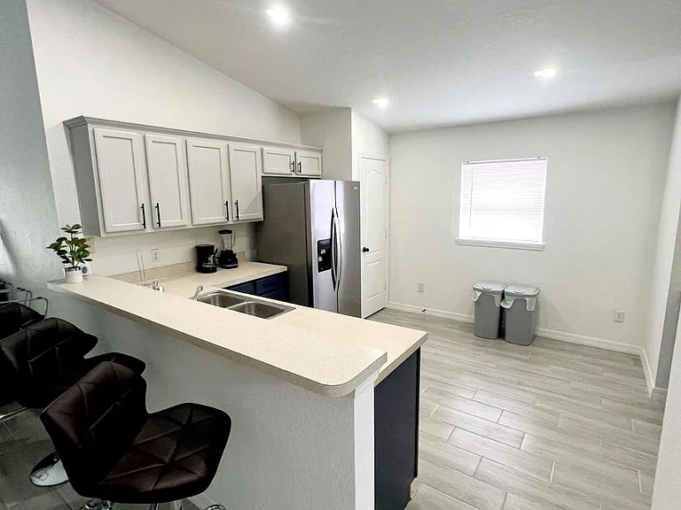 Woodcrest Way — Photo 2