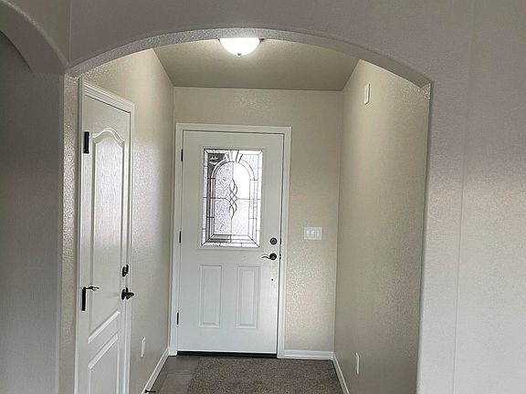 3rd image of 2171 Rainbow Ave