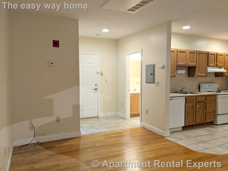 1st image of 15 Pearl St APT 13