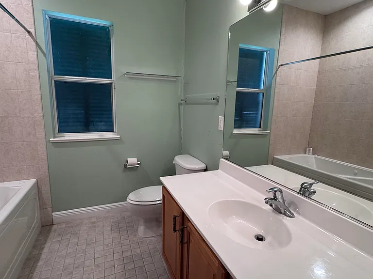 510 SW South Carolina Dr — Photo 11