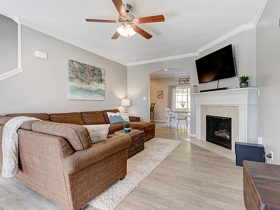 4th image of 2801 Hopscotch Ln