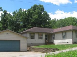 120 Cokeley Dr, Parkersburg, WV 26104