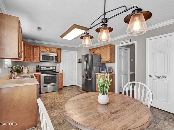 2nd image of 7250 Haynesfield Ln