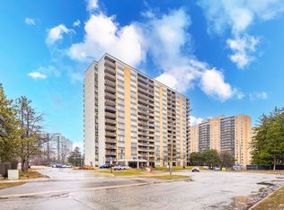 40 Panorama Ct #910, Toronto, ON M9V 4M1