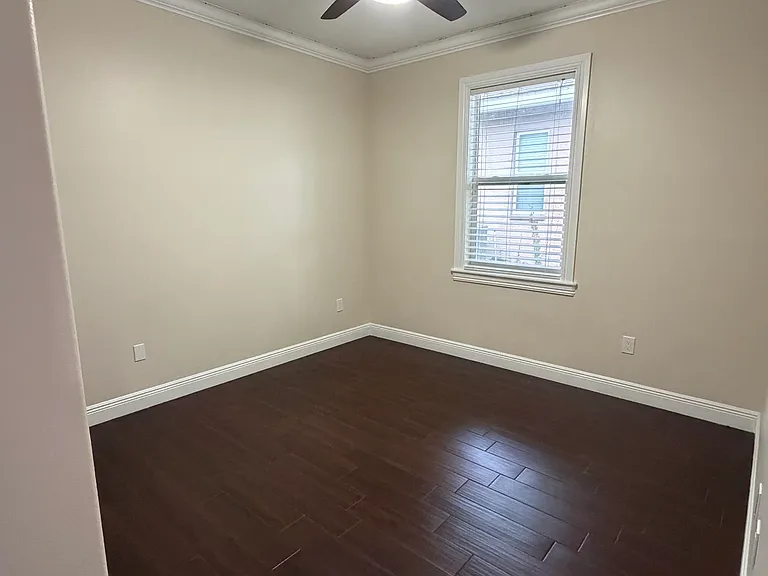 165 Brookside Ct — Photo 18