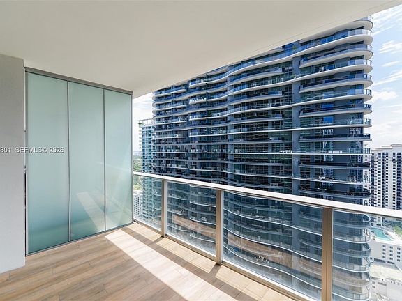 4th image of 1010 Brickell Ave #3710