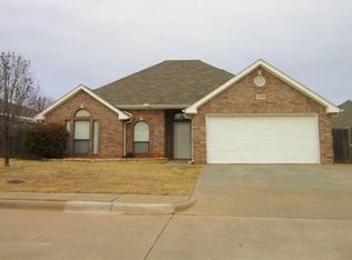 4 Cherokee Trl, Iowa Park, TX 76367