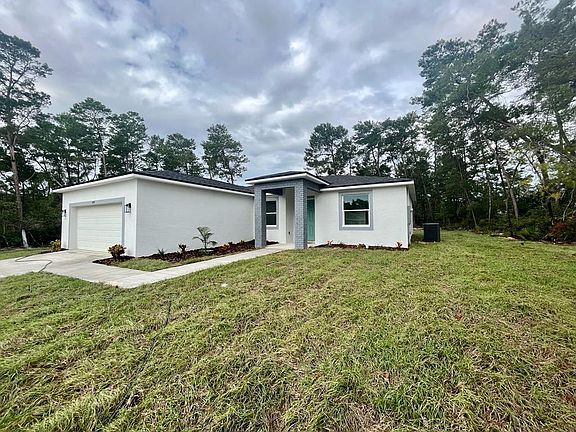 4th image of 610 Marion Oaks Ln