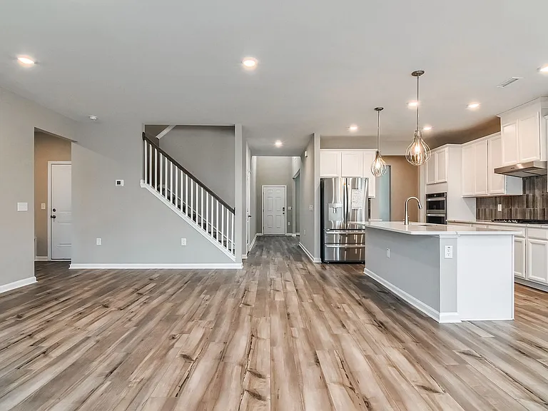 3917 Eccles Ln — Photo 4