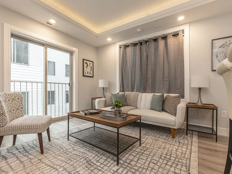1222 N Marshall St #302A — Photo 3