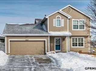 16322 Jefferson St, Omaha, NE 68135