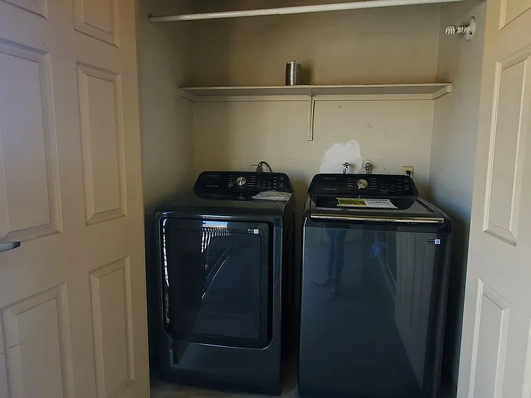 5080 Indian River Dr #400 — Photo 30