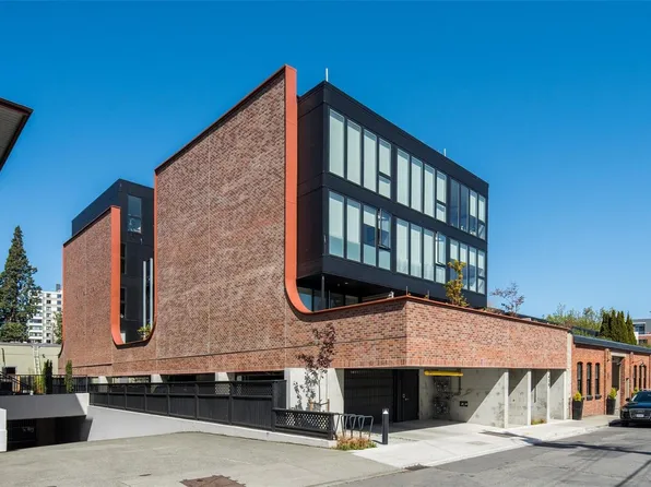 430 Parry St #205, Victoria, BC V8V 2H7