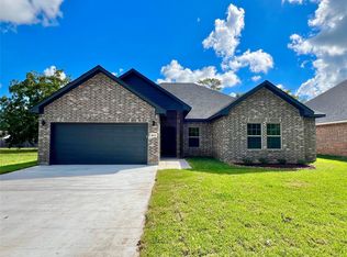 1003 S Anderson St, Angleton, TX 77515