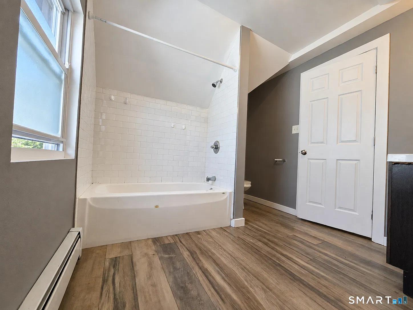 2 bed, 1.0 bath, 950 sqft, $1,450 — Photo 4
