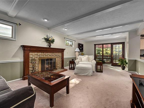 4th image of 608 Millard Dr