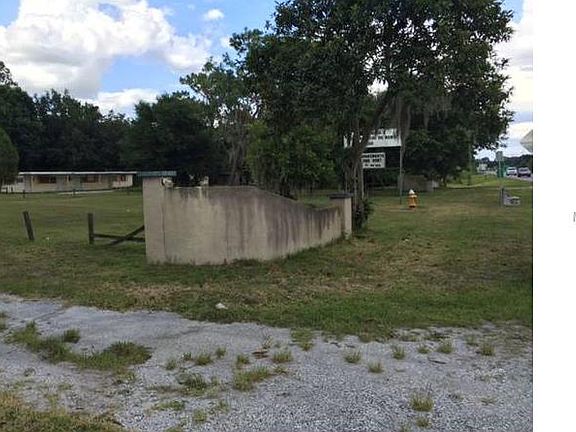 3rd image of 4815 New Tampa Hwy