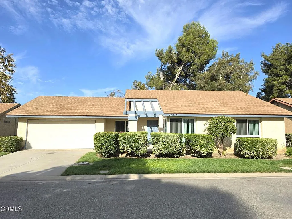 3 bed, 2.0 bath, 1498 sqft, $3,650 — Photo 2