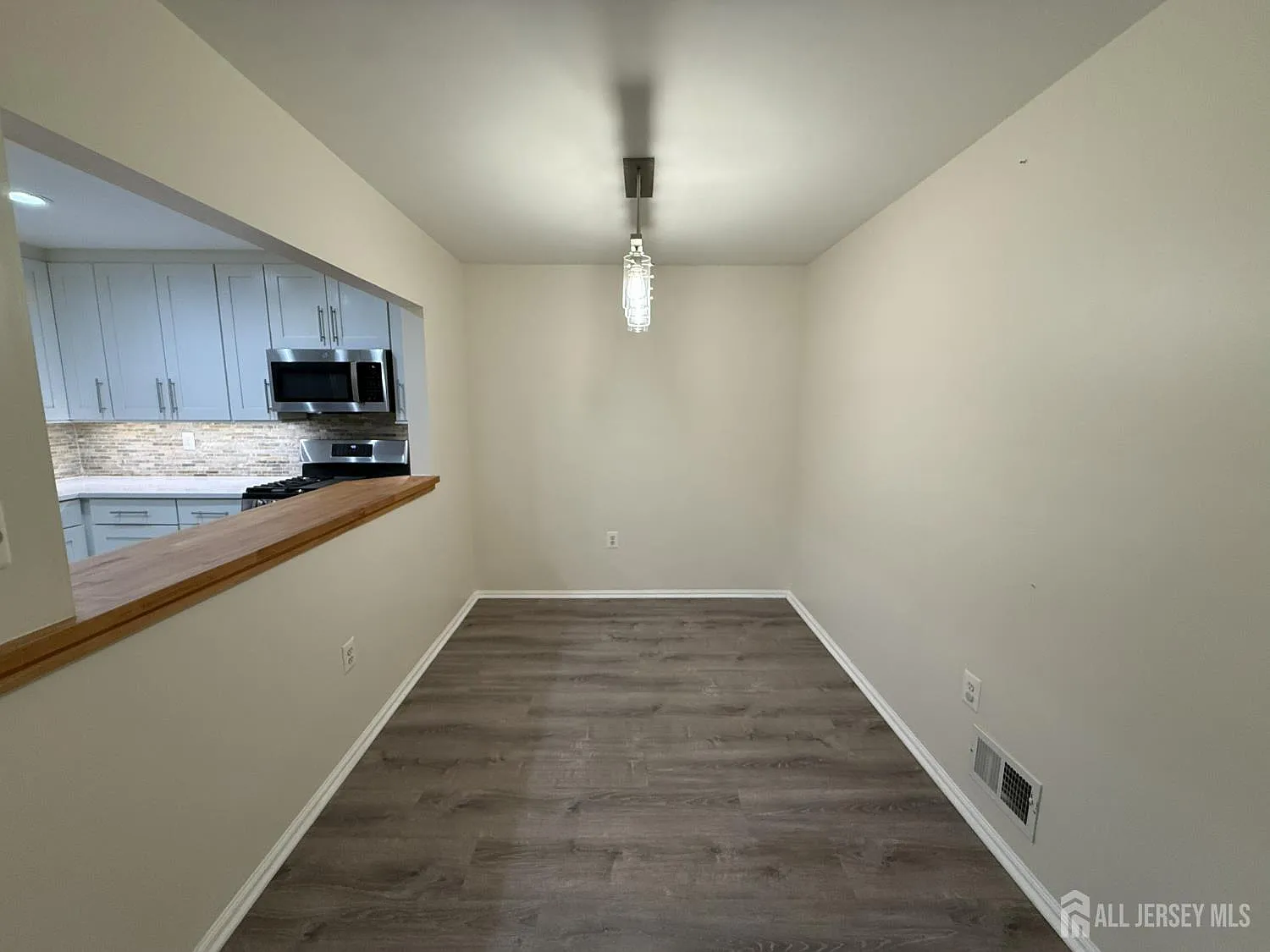 2 bed, 2.0 bath, 1098 sqft, $2,495 — Photo 4