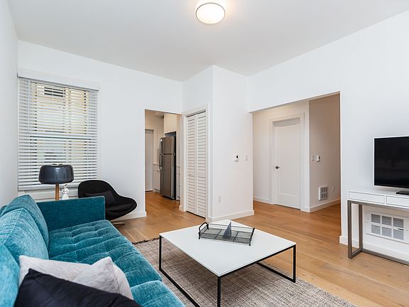 4th image of 1230 Jackson St #2