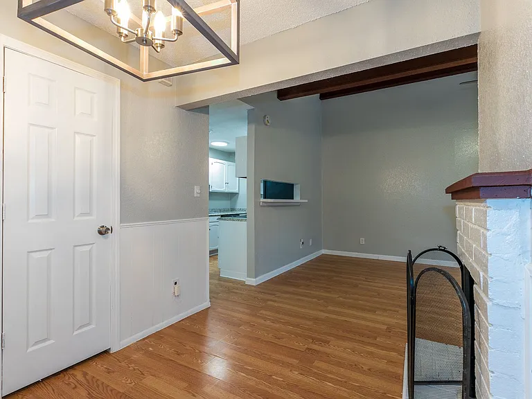 1533 S 112th East Ave — Photo 31