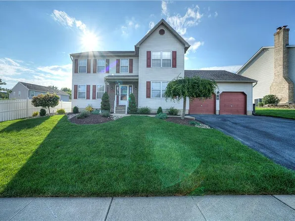 4577 Hoffman Dr, Whitehall, PA 18052