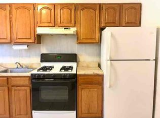3427 41st St APT 3L, Long Island City, NY 11101