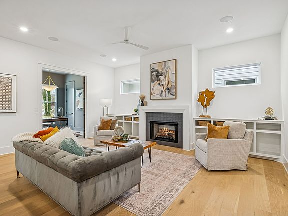 4th image of 576 Watsonwood Dr