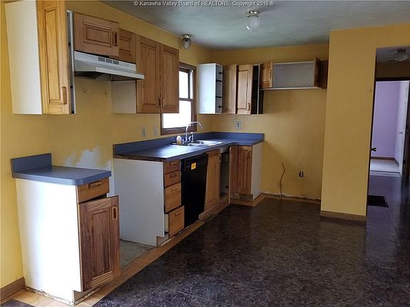 5th image of 727 N Hills Dr