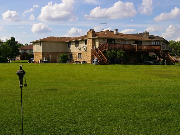 2nd image of 314 Creekside Dr #B