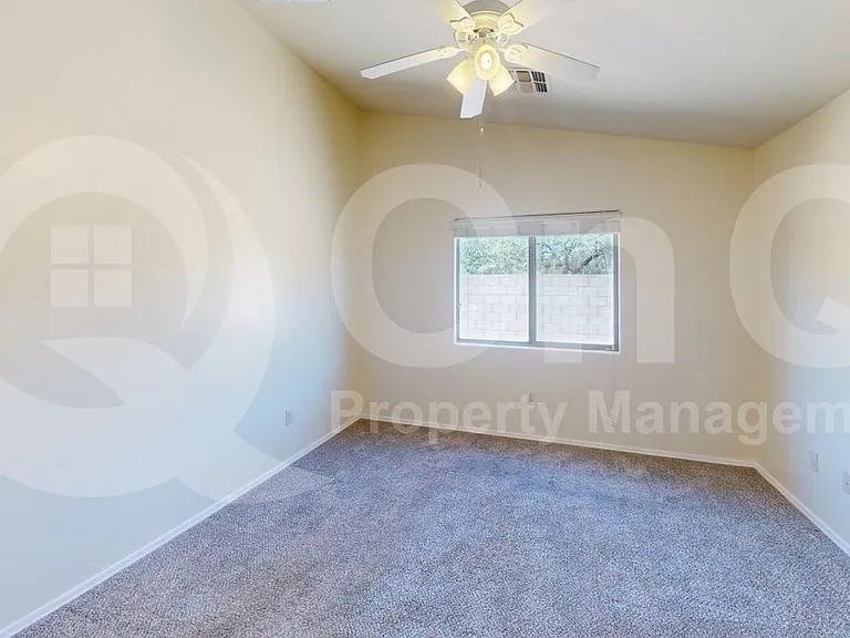 8478 S Hunnic Dr — Photo 9