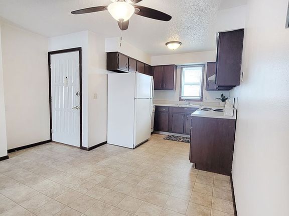 2nd image of 1652 8th St N APT 3