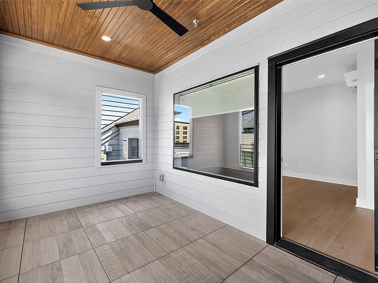 407 Chatham View Rd — Photo 56