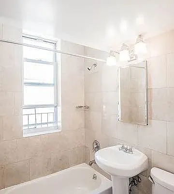 Rented by Oxford Property Group | media 12