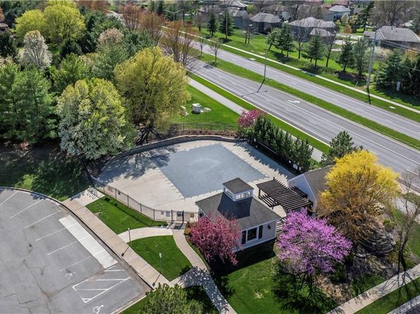 15300 Mastin St, Overland Park, KS 66221