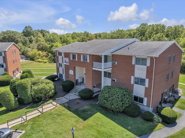 22 Dailey St APT G, Attleboro, MA 02703