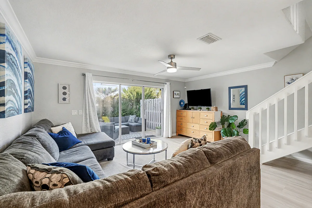 Living room area - 668 Seaport Blvd #668