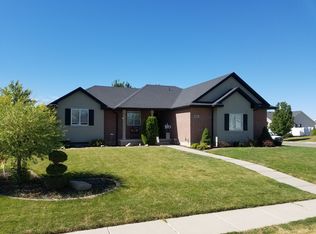 832 E 2150 S, Clearfield, UT 84015