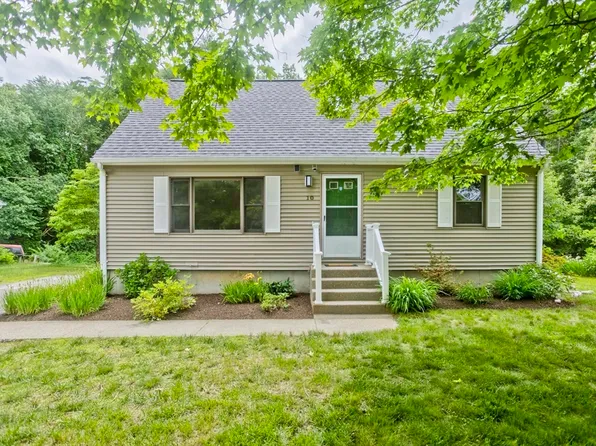 10 Matthew Dr, Northampton, MA 01062