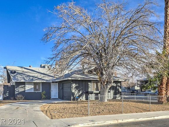 5th image of 2917 Searles Ave
