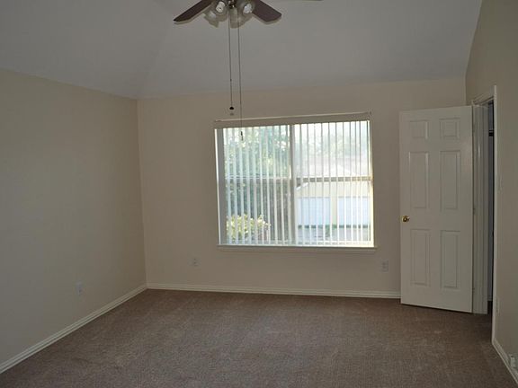 5th image of 5648 Bedford Ln