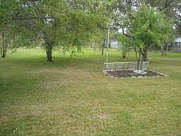 4th image of 1009 Sunset Dr